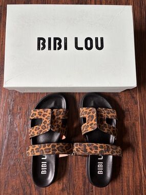 NWT BIBI LOU (Anthropologie) Leopard Print Slide Sandals - Size 37